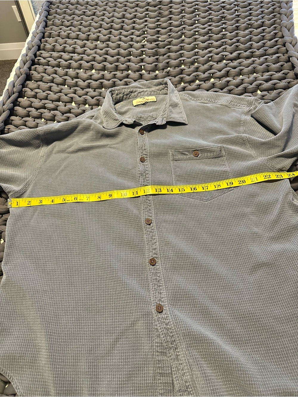 Vintage Tommy Bahama Gray Textured Button-Up Shirt Men’s L Long Sleeve Y2K - Picture 8 of 11
